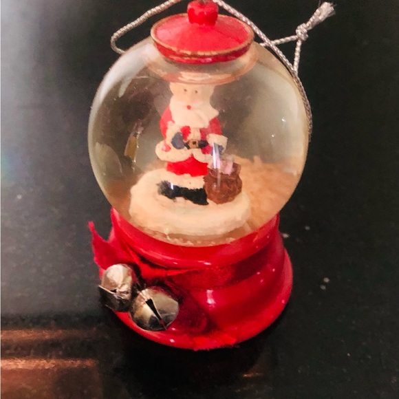Santa Christmas Tree Ornament And Santa Snow Globe Ornament Stand Not Included - Picture 4 of 6